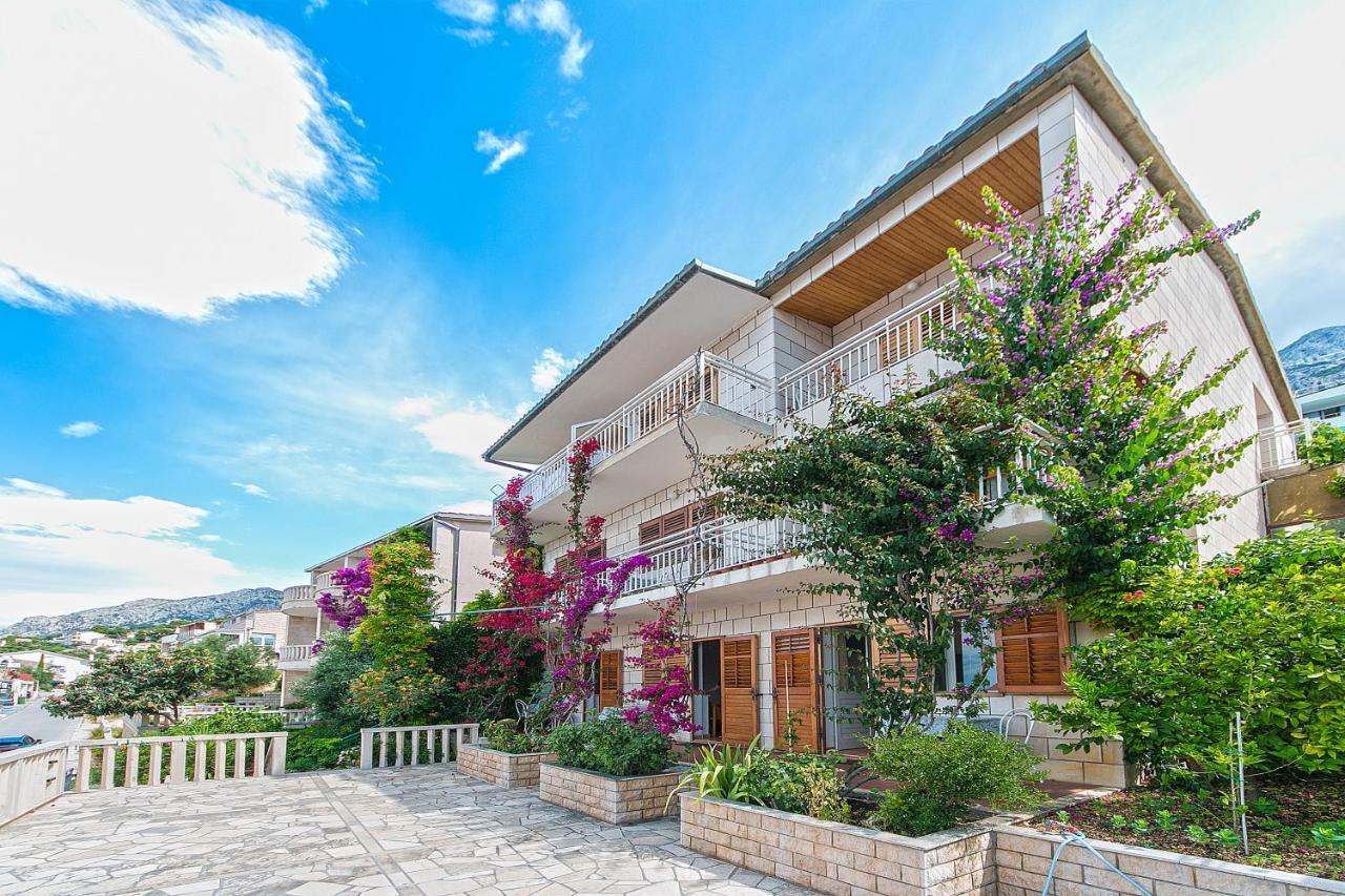 Apartments And Rooms By The Sea Brela, Makarska - 2752 Esterno foto
