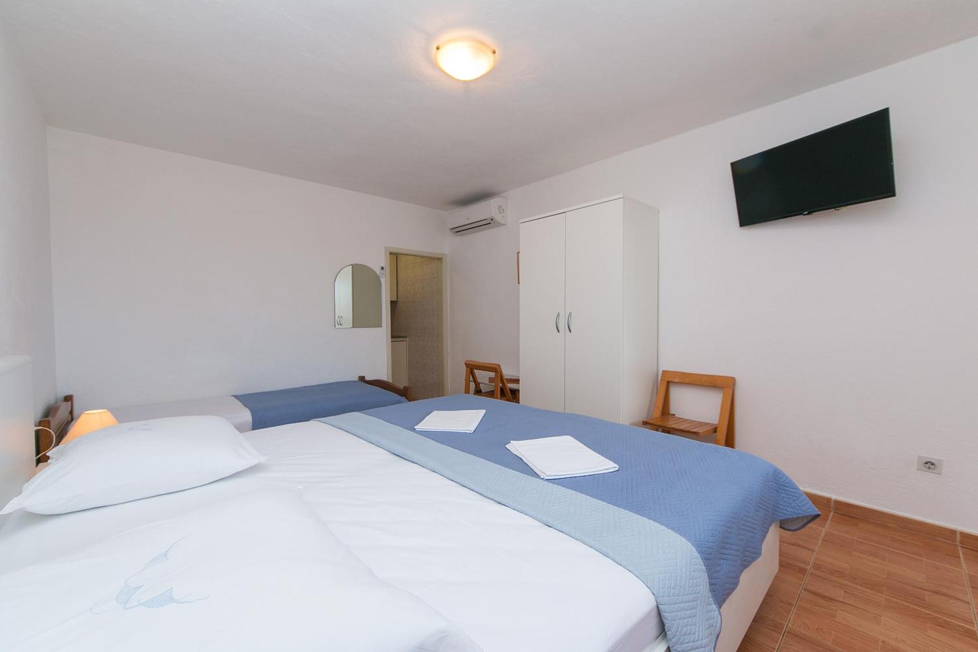 Apartments And Rooms By The Sea Brela, Makarska - 2752 Camera foto