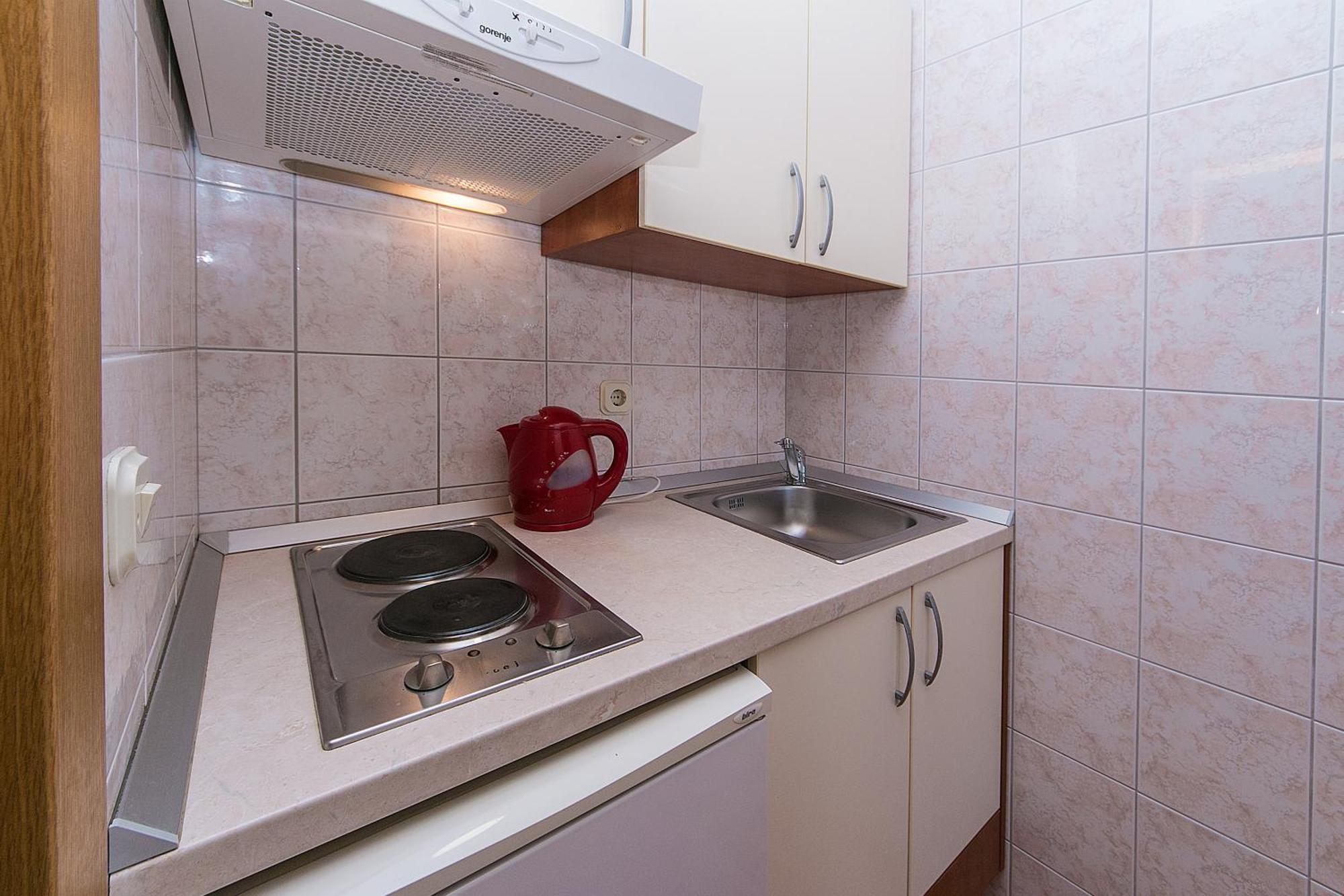 Apartments And Rooms By The Sea Brela, Makarska - 2752 Esterno foto