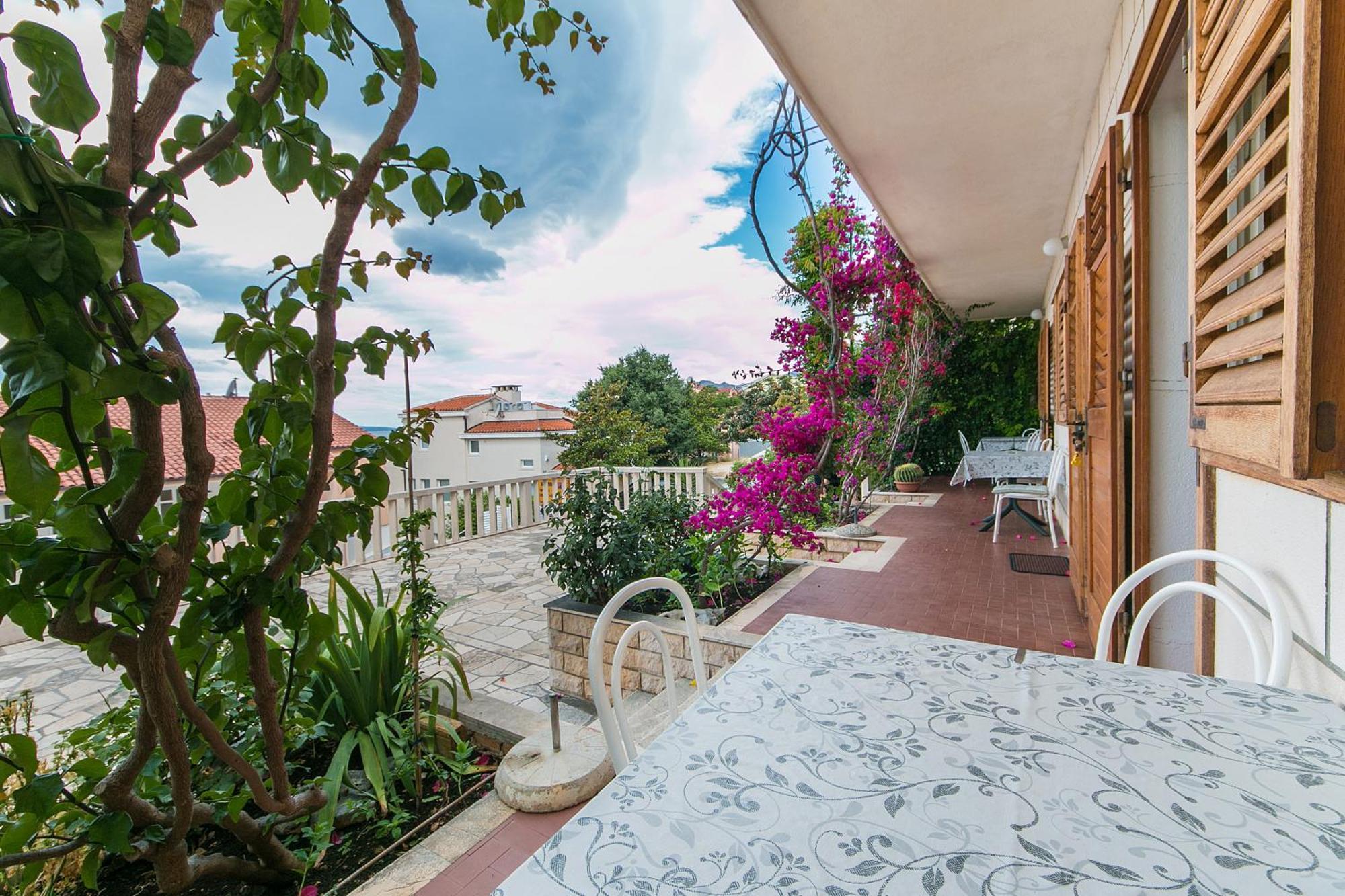 Apartments And Rooms By The Sea Brela, Makarska - 2752 Esterno foto