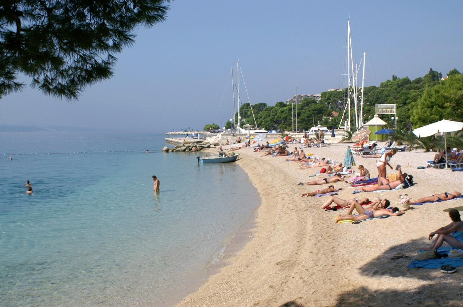 Apartments And Rooms By The Sea Brela, Makarska - 2752 Esterno foto