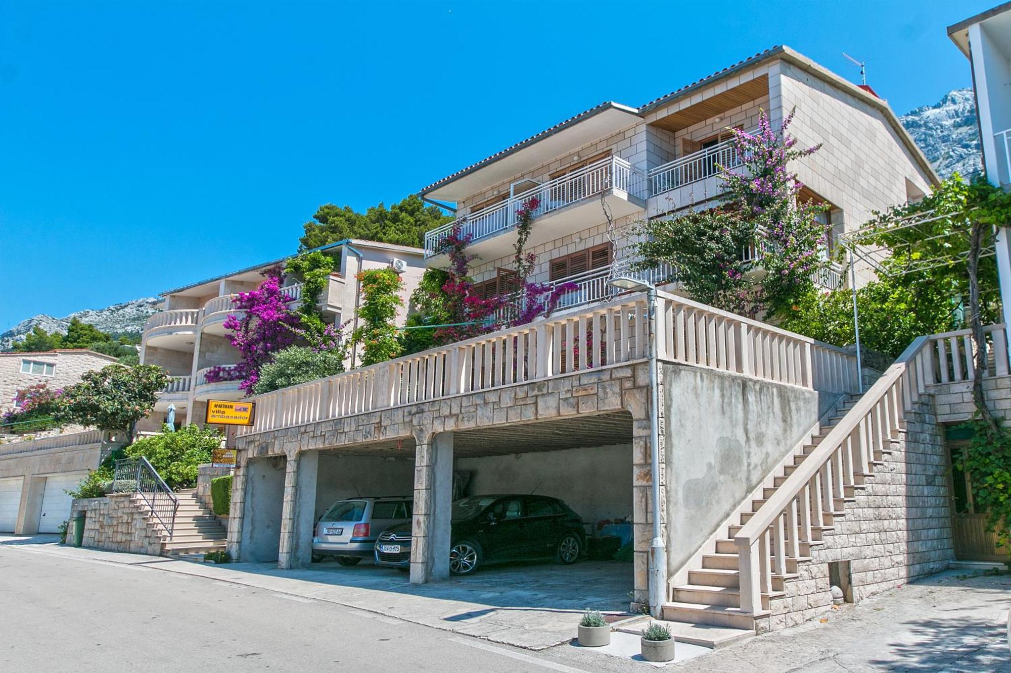 Apartments And Rooms By The Sea Brela, Makarska - 2752 Esterno foto